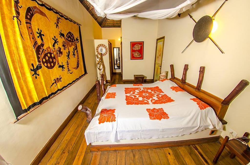 Le Zahir Lodge อัมบาโตโลกา ห้อง รูปภาพ