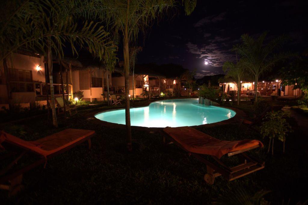 Le Zahir Lodge อัมบาโตโลกา ภายนอก รูปภาพ