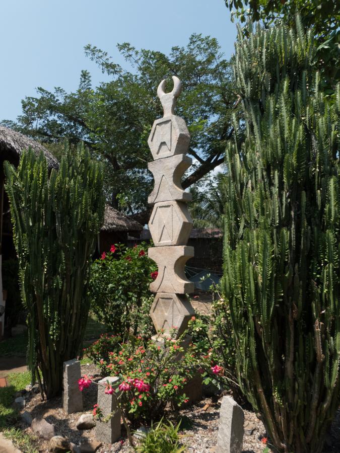 Le Zahir Lodge อัมบาโตโลกา ภายนอก รูปภาพ